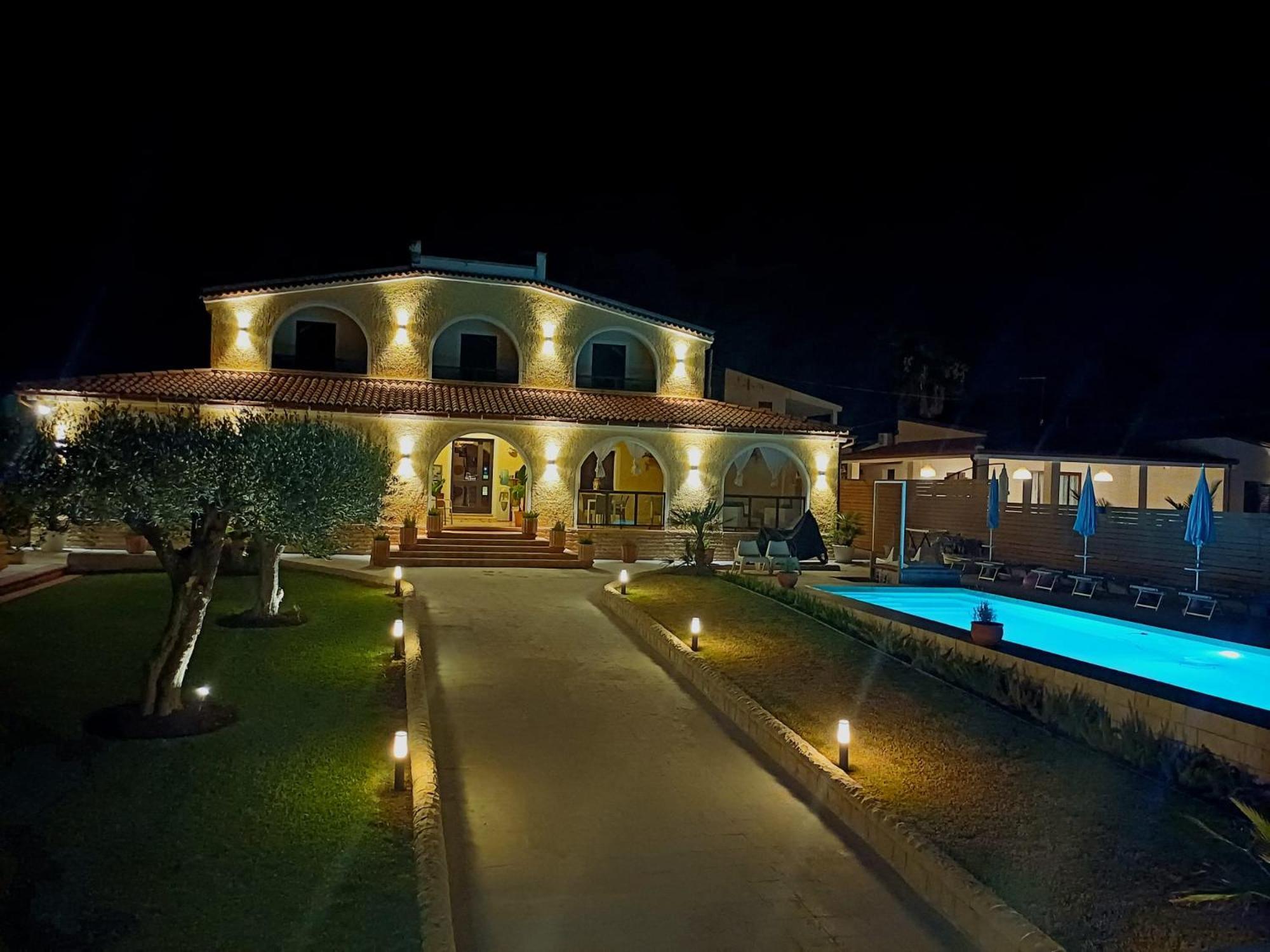 Villa Sunset B&B/Apartments Fontane Bianche Exterior foto
