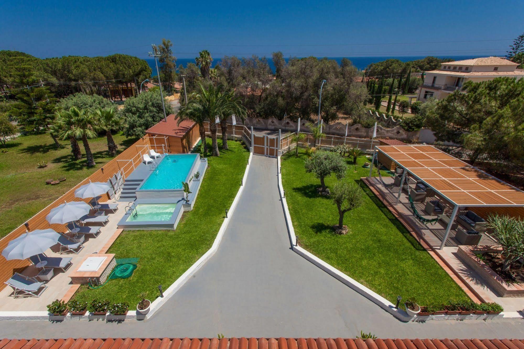 Villa Sunset B&B/Apartments Fontane Bianche Exterior foto